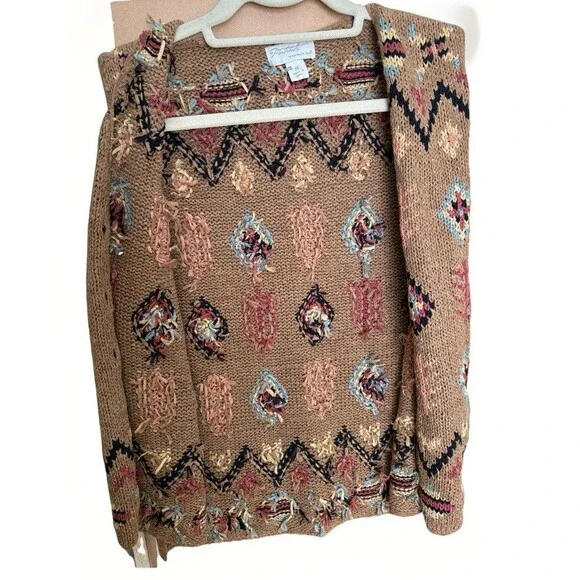 Portraits by NORTHERN ISLES Vintage Navajo Southwern Style Knit Sweater Vest - Picture 6 of 7